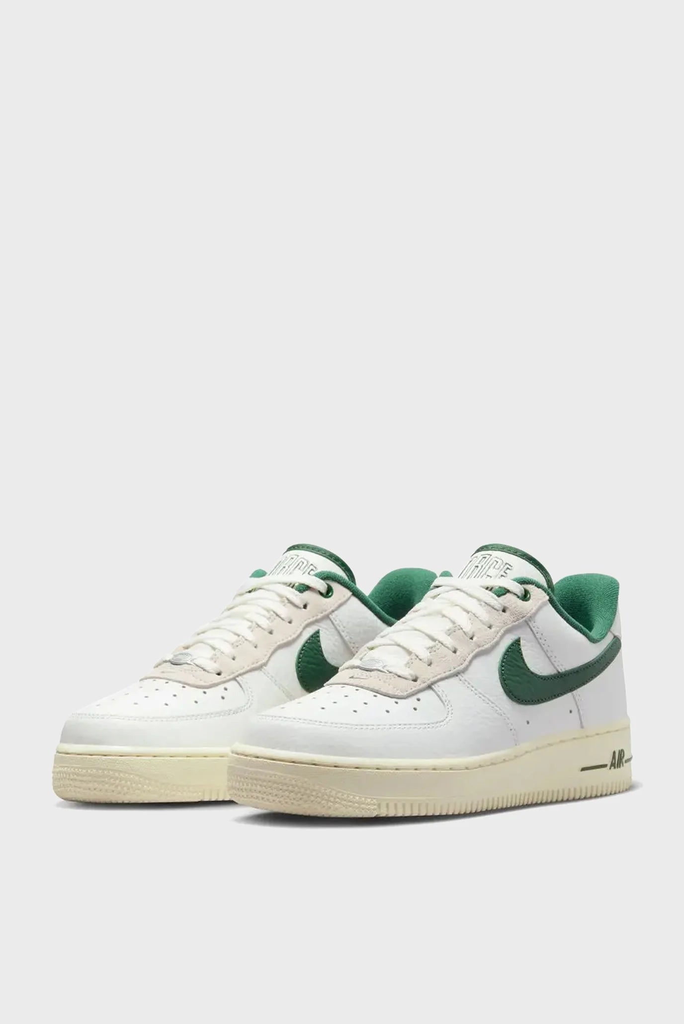 NIKE AIR FORCE 1 07 LX